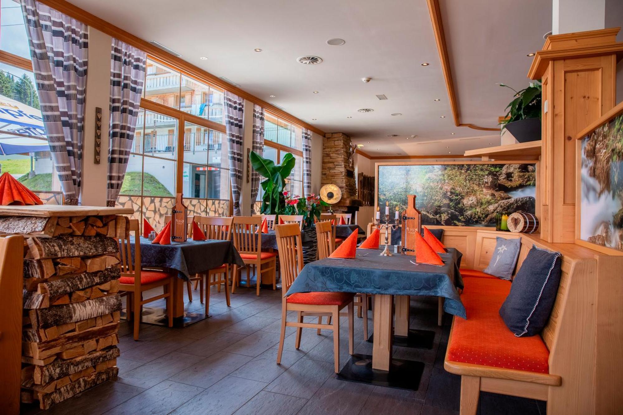 Landal Hochmontafon Hotell Gargellen Exteriör bild